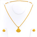 striking-opulent-22k-gold-pendant-set