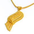 dazzling-flowing-22k-gold-pendant