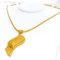 dazzling-flowing-22k-gold-pendant