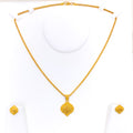 upscale-dazzling-22k-gold-pendant-set