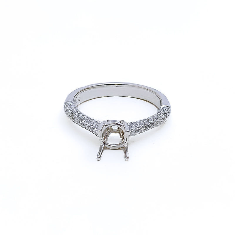 Luminous 18K Gold + Diamond Setting