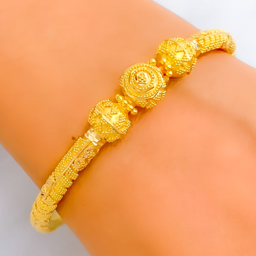 Traditional Elegant 22k Gold Bangle Bracelet 