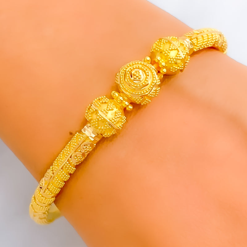 Traditional Elegant 22k Gold Bangle Bracelet 