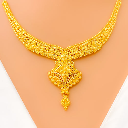 Impeccable Floral 22k Gold Necklace Set 
