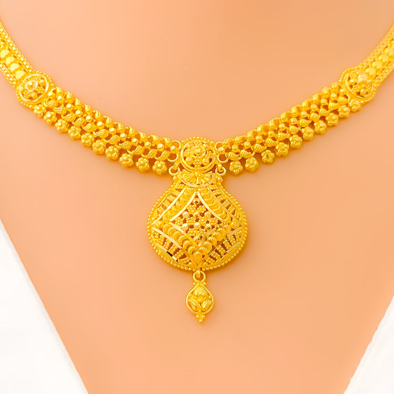 Upscale Luxurious 22k Gold Necklace Set 