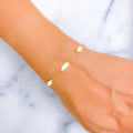 Beautiful Dressy 21k Gold Bracelet