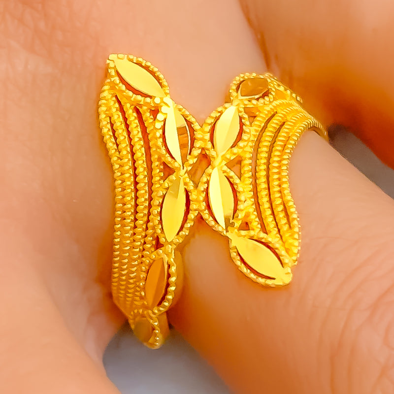 Noble Shimmering 22K Gold Ring