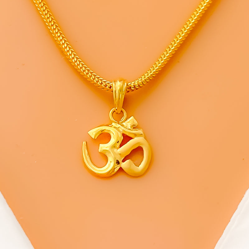 Tasteful Trendy 22k Gold OM Pendant