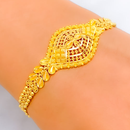 polished-iridescent-22k-gold-bracelet