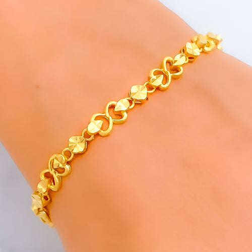 dazzling-stylish-22k-gold-bracelet