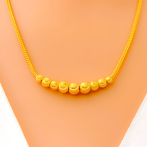 reflective-alternating-22k-gold-necklace