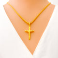 tasteful-shiny-22k-gold-cross-pendant