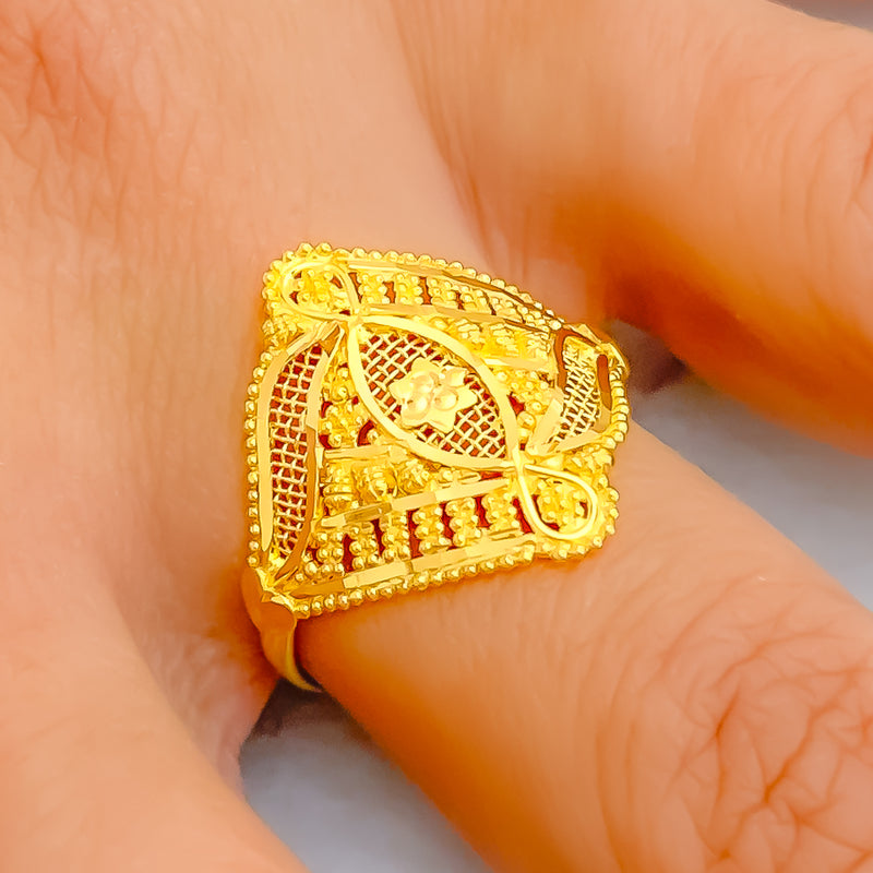Artistic Impeccable 22K Gold Netted Ring 