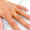 Exquisite Charming Halo 18K Gold + Diamond Ring 
