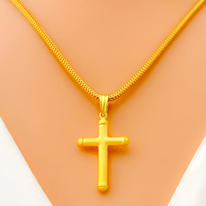rich-everyday-22k-gold-cross-pendant