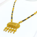 extravagant-glowing-thali-22k-gold-mangal-sutra