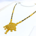 gleaming-alluring-thali-22k-gold-mangal-sutra