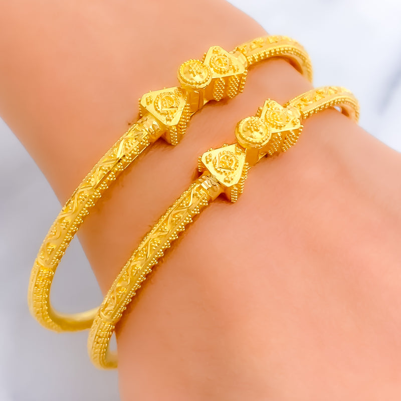 impressive-polished-22k-gold-pipe-bangles