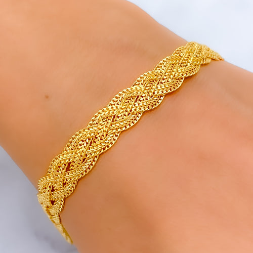 delightful-charming-22k-gold-bracelet