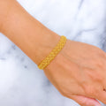 glimmering-sophisticated-22k-gold-bracelet