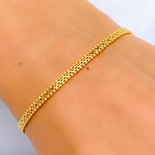 alluring-light-weight-22k-gold-bracelet