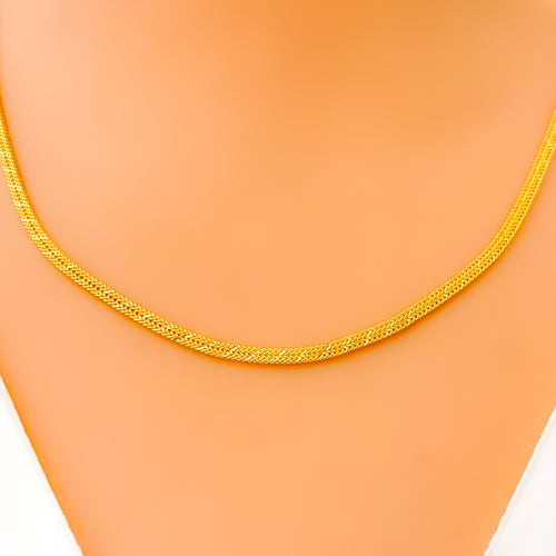 Reflective Ornate Medium Flat Fox 22k Gold Chain