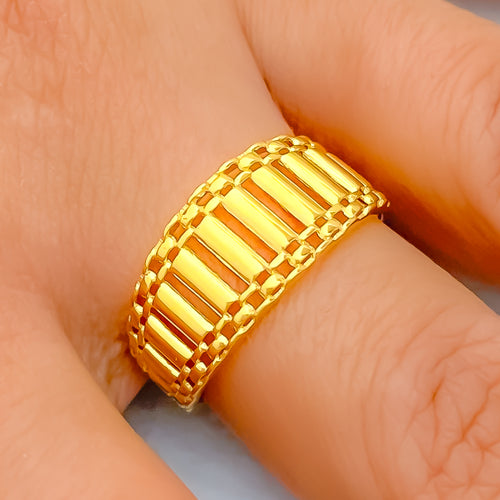 everyday-delightful-21k-gold-cz-ring