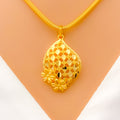 Elegant Netted Leaf 22K Gold Pendant Set