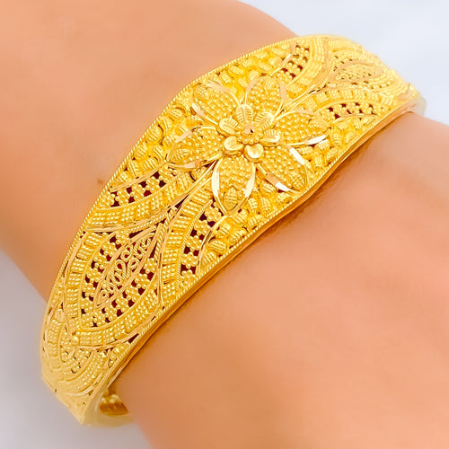 Floral Leaf Adorned 22k Gold Bangle Bracelet