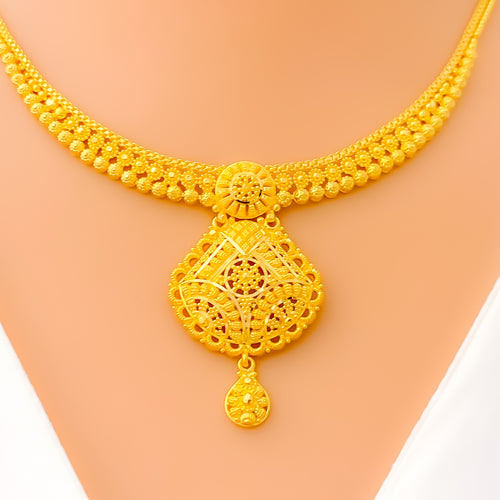 Glistening Floral Fanned 22k Gold Necklace Set 