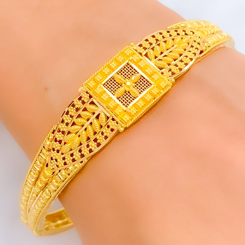 Everlasting Leaf Accented 22k Gold Bangle Bracelet