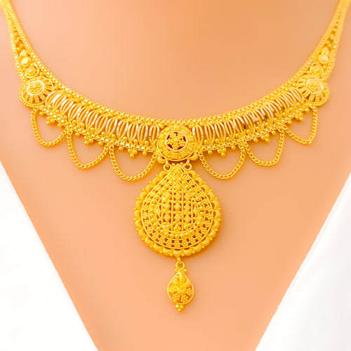 Graceful Striped 22k Gold Necklace Set 