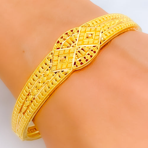 Traditional Geometric Radiant 22k Gold Bangle Bracelet