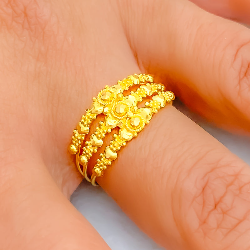 Lovely Timeless 22K Gold Ring