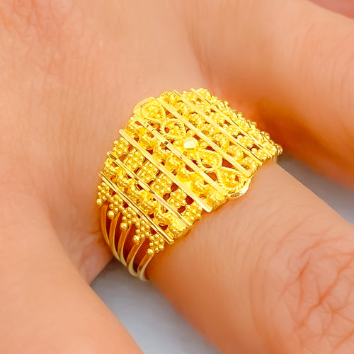 Refined Lustrous 22K Gold Ring