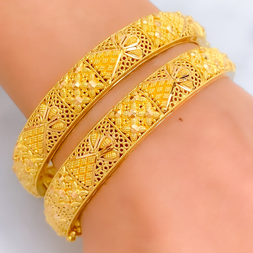 Intricate Checkered Motif 22k Gold Bangle Pair