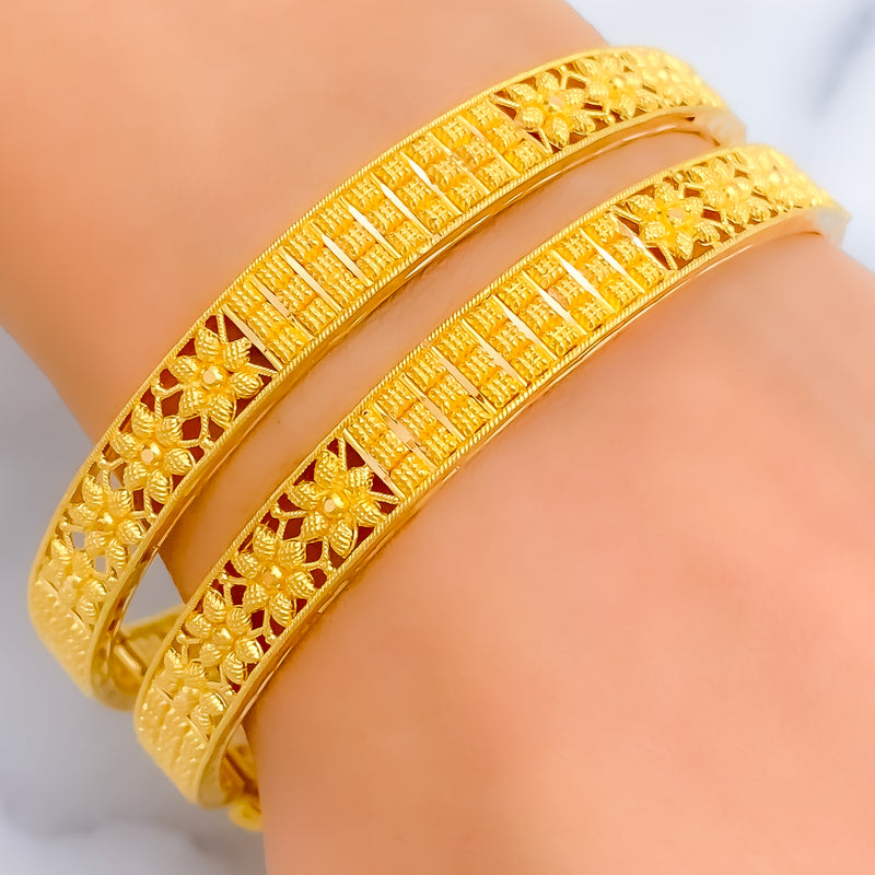 Alternating Gorgeous Flower 22k Gold Bangle Pair