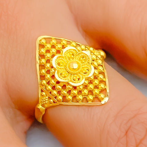Precious Graceful 22K Gold Ring
