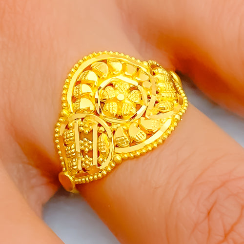 Opulent Gleaming 22K Gold Ring