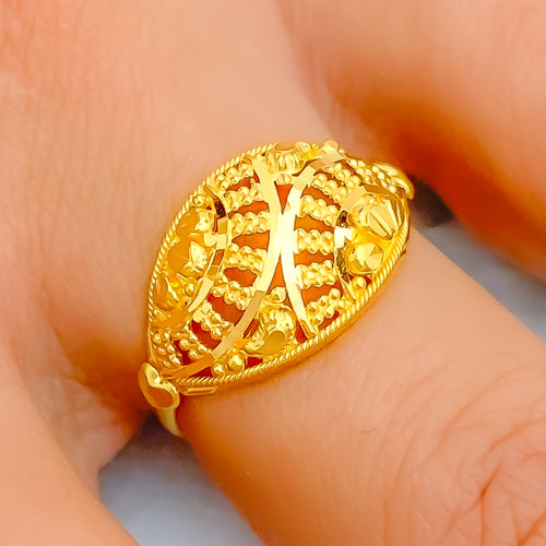 Impressive Sleek 22K Gold Ring