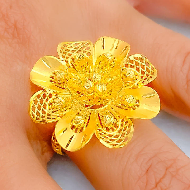 Dressy Palatial 22k Fancy Floral Gold Ring 