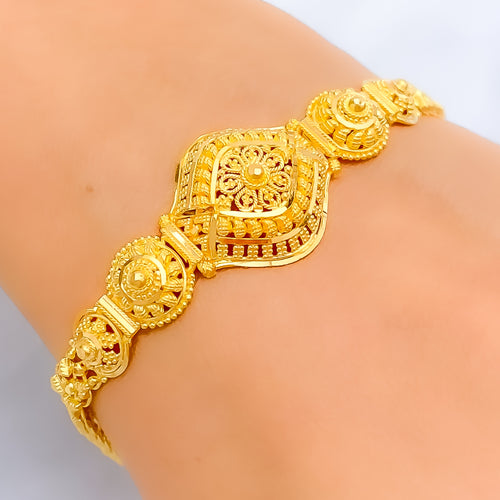 impressive-floral-motif-22k-gold-bracelet-12
