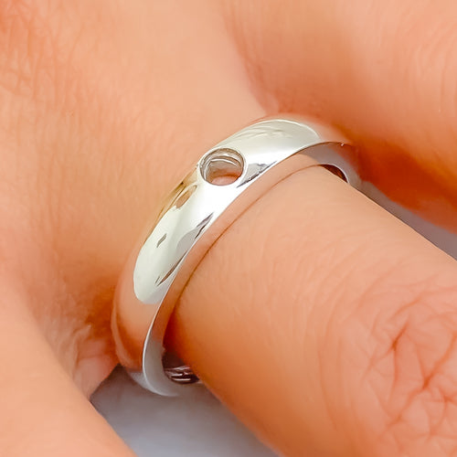 Brilliant Polished 18K Gold + Stone/ Diamond Setting