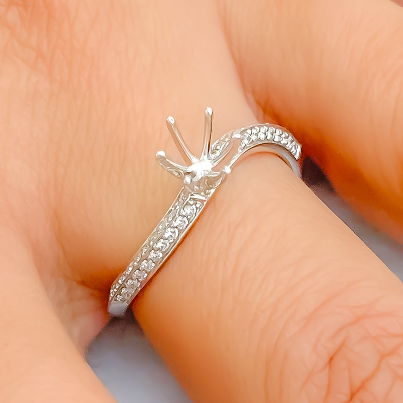 Contemporary 18K Gold + Diamond Setting