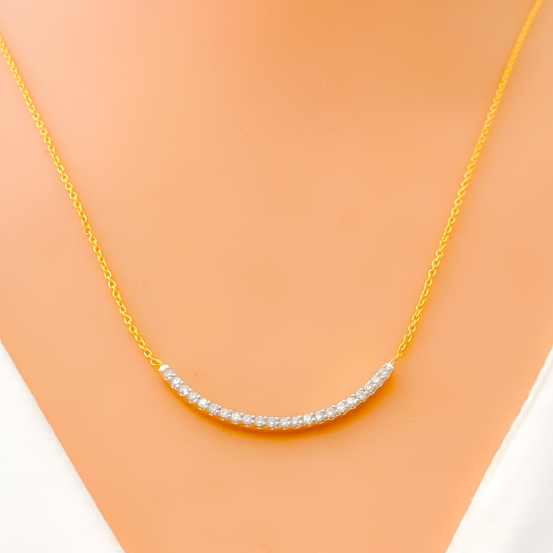 graceful-dressy-18k-gold-diamond-necklace