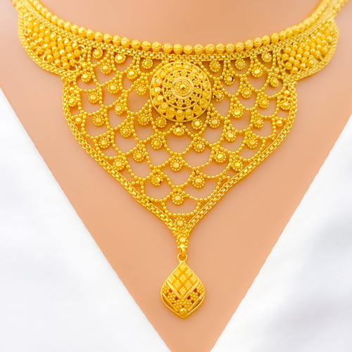 Tasteful Vintage Style 22k Gold Necklace Set