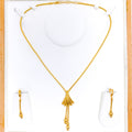 Glistening Elegant 21K Gold Fanned Necklace Set