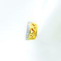 sparkling-elegant-18k-gold-diamond-earrings