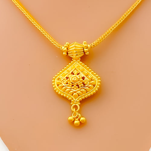 Tasteful Petite 22k Gold Necklace Set 