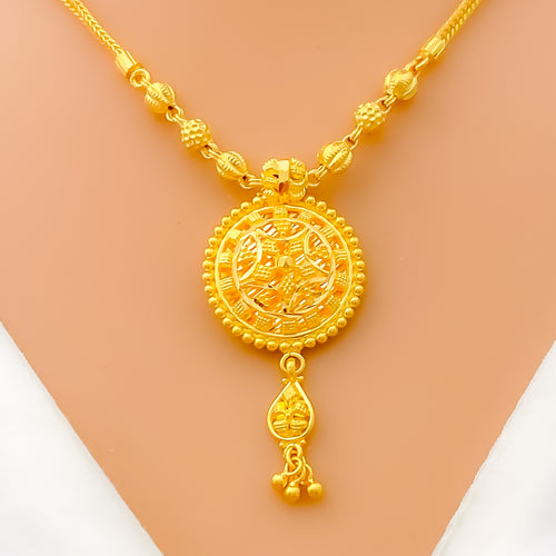 Glossy Graceful 22k Gold Necklace Set